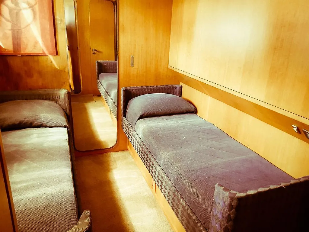 Botel Yacht Diva Hotel Veneza